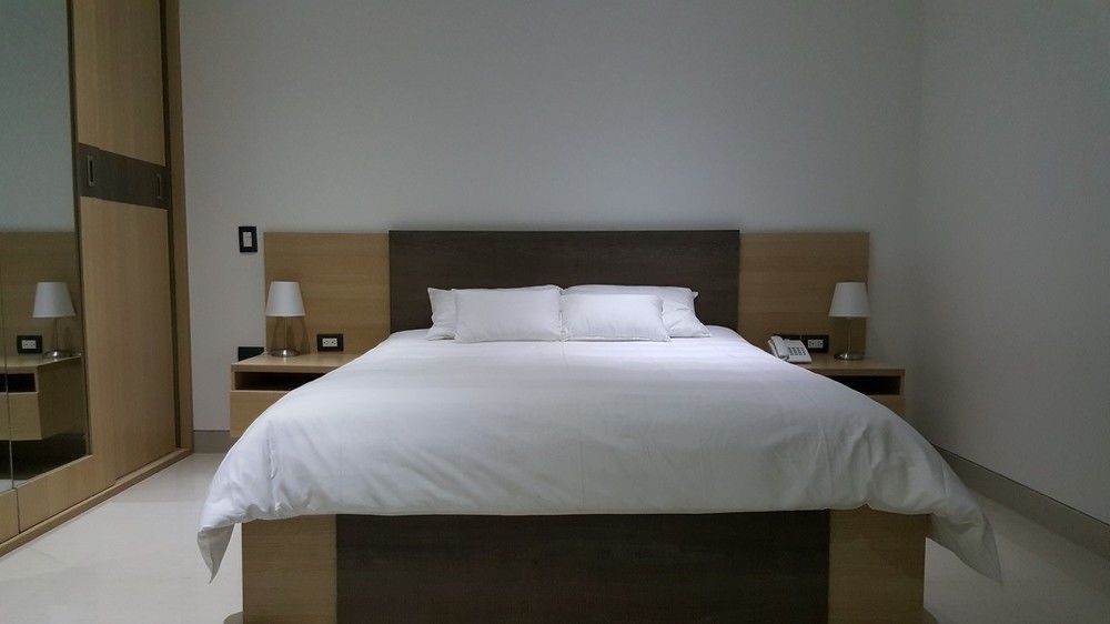 Hotel Campestre El Cisne バランキージャ エクステリア 写真